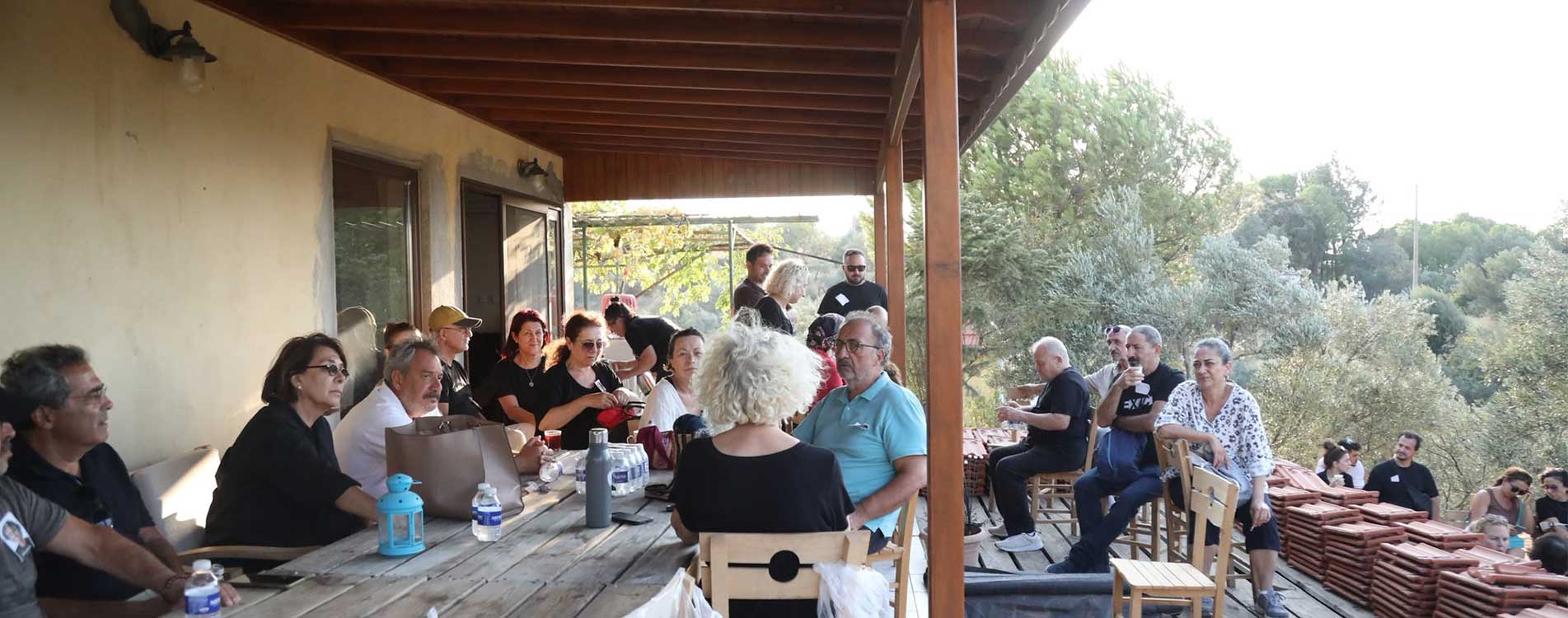 ŞEHİR TİYATROLARI SANATÇILARI EFTAL GÜLBUDAK’I SON YOLCULUĞUNA BALIKESİR’DE UĞURLADILAR
