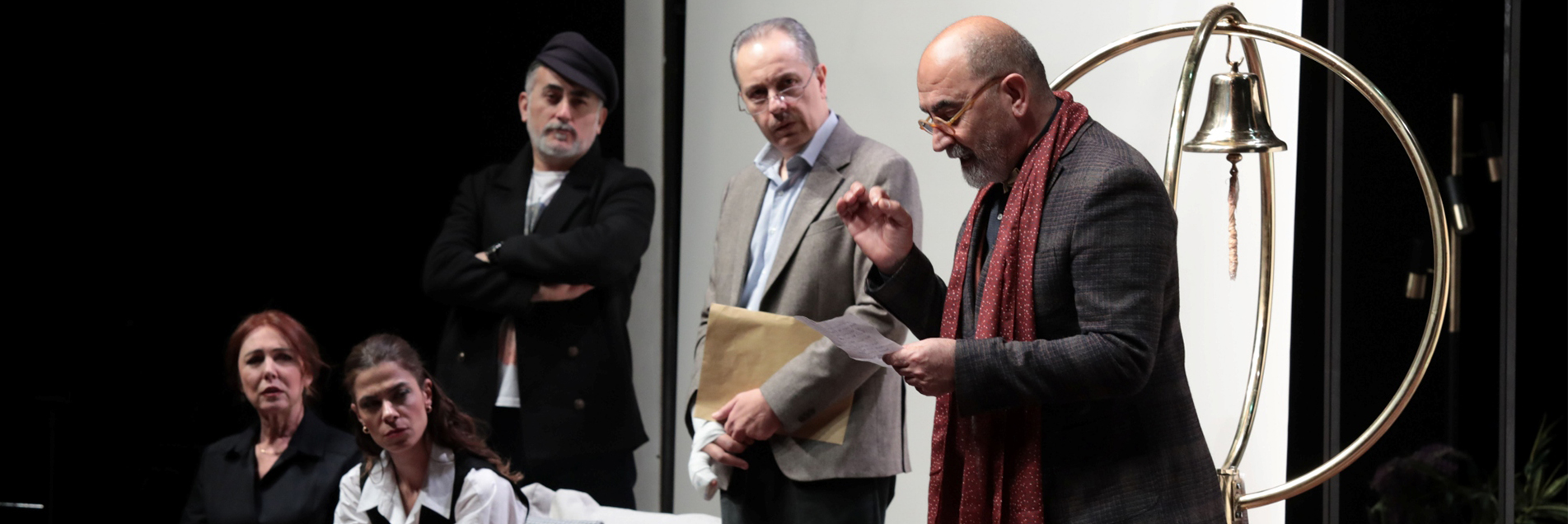 ŞEHİR TİYATROLARI IBSEN’İN “BİR HALK DÜŞMANI” OYUNUYLA TUZLA’DA