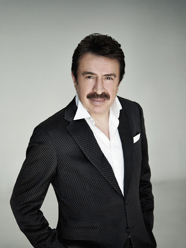 Ahmet Selçuk İlkan Ve Özel Orkestrası