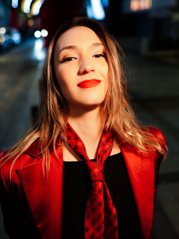 Melis Yelman - Avludaki Sesler