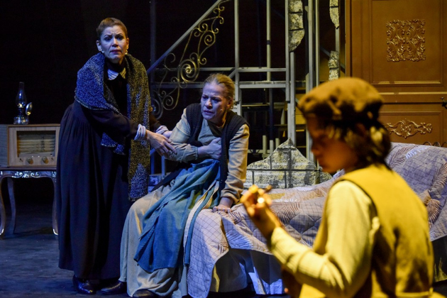 SEN DE GİTME TRİYANDAFİLİS